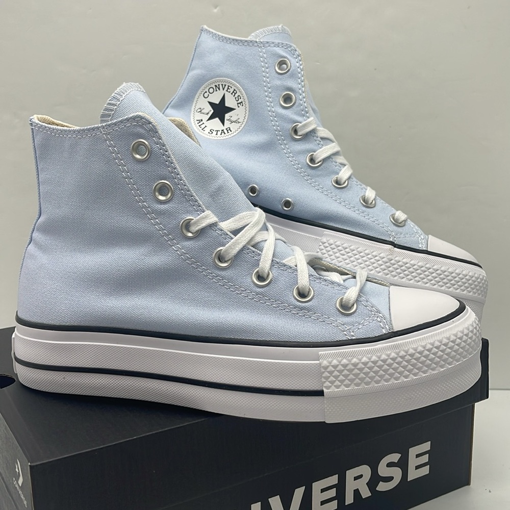 Converse WMNS Platform Sneakers A10644F
CTAS LIFT. HI BLUE SUPERMOON/NATURAL IVR - Picture 7 of 16